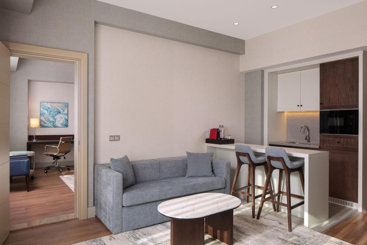 Delta Hotels By Marriott Istanbul West Εξωτερικό φωτογραφία